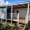 Casa mobile con veranda in legno.
